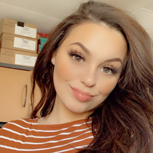 Meet your Posher, Katelynn